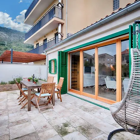 Stone Lemon With Pool In