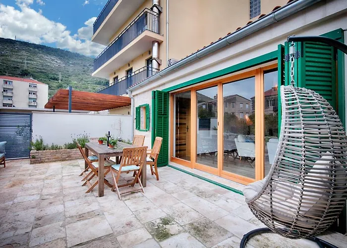 Stone Lemon With Pool In