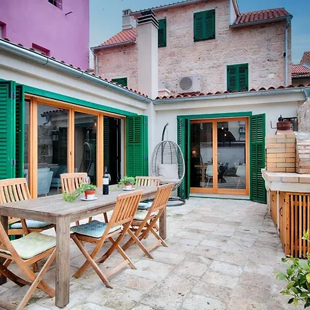 Vila Stone Lemon With Pool In *