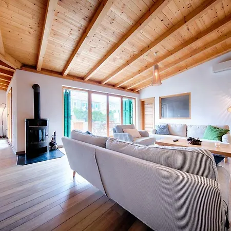 Vila Stone Lemon With Pool In